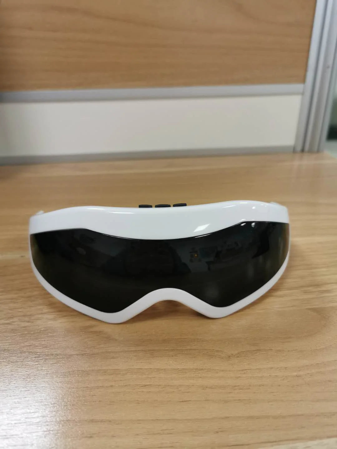 ViziSooth Smart Eye Massager with Vibration & Magnetic Therapy